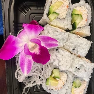 CR2-CALIFORNIA ROLL (8PCS)