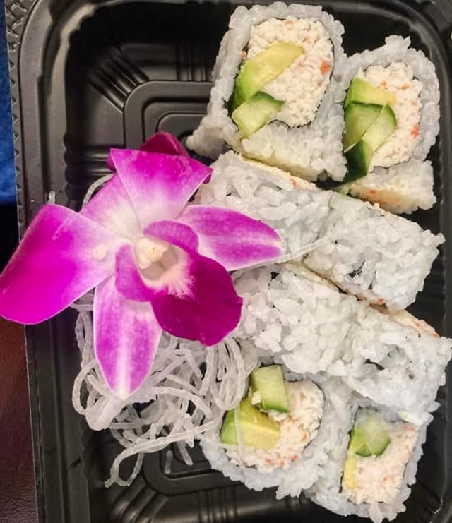CR2-CALIFORNIA ROLL (8PCS).