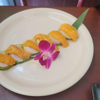 SA17-UNI SCALLOP CARPACCIO W/LIME