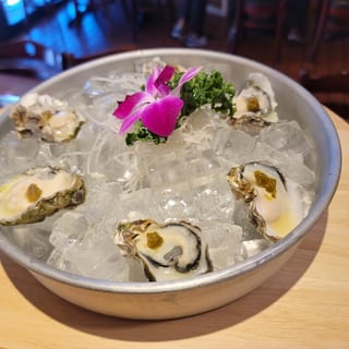 SD23-HALF SHELL OYSTER (6PC)