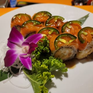 TR3-CANADIAN ROLL