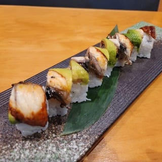 BR8-DRAGON ROLL